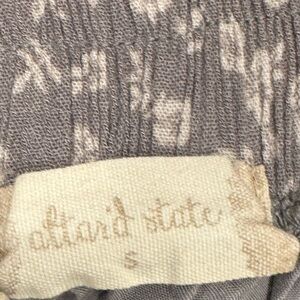 Linen-Texture Gray Top by Aster & State